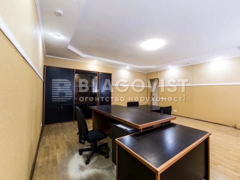 комерційна за адресою Золотоустівська вул., 10-12