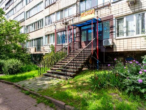 комерційна за адресою Тараса Шевченка бульв., 38