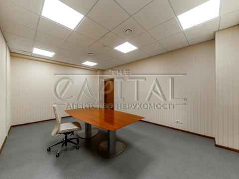 коммерческая по адресу Calle Dilova ул. (Димитрова), 5-Б