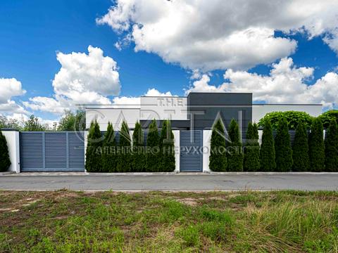 будинок за адресою смт. Козин, Лугова вул.