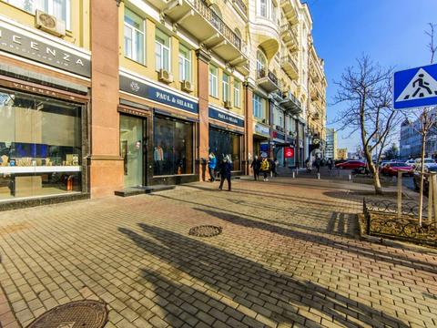 квартира за адресою Богдана Хмельницького вул., 32