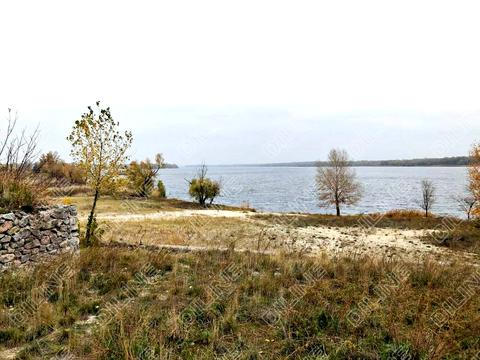 комерційна за адресою Дніпрова, 1