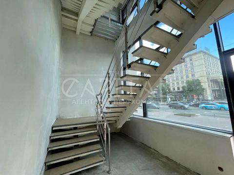 коммерческая по адресу Крещатик ул., 16