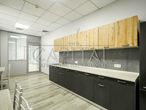 комерційна за адресою Кловський узвіз, 11