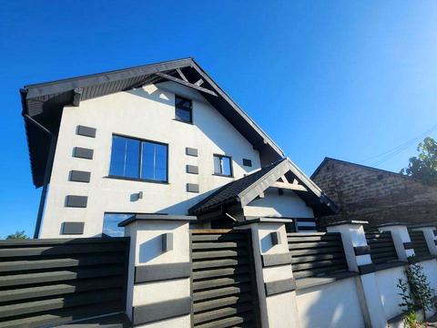 будинок за адресою Райдужна вул.