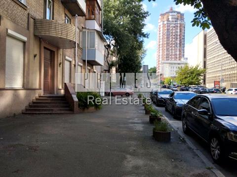 коммерческая по адресу Кловский спуск, 10