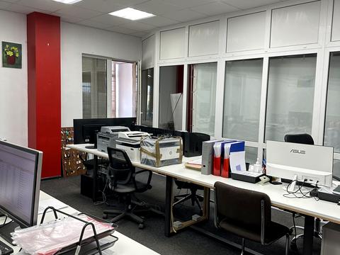 комерційна за адресою Саксаганського вул., 121
