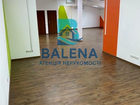 комерційна за адресою Межигірська вул., 87-А