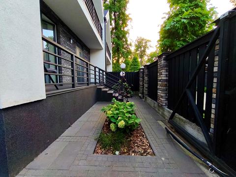 будинок за адресою Євгена Коновальця вул., 38