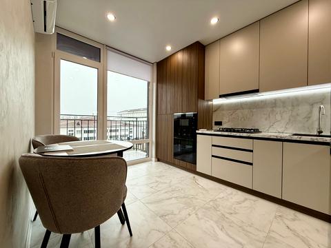 квартира за адресою Флотська вул., 10б