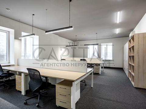 комерційна за адресою Науки просп., 1