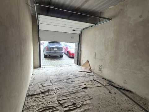 паркомісце за адресою Василя Стуса вул., 30в