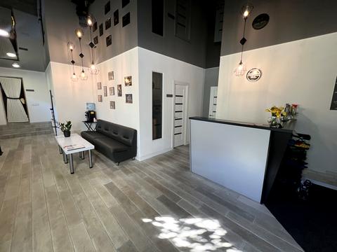 комерційна за адресою Миру просп., 73/3
