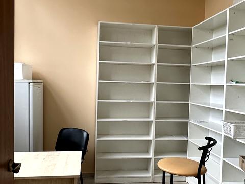 комерційна за адресою Юрія Мушкетика вул. (Натана Рибака), 1