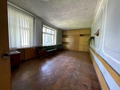 комерційна за адресою вул. Центральна, 303