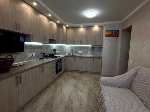 квартира за адресою Романа Шухевича вул., 3