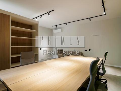 комерційна за адресою Богдана Хмельницького вул., 9