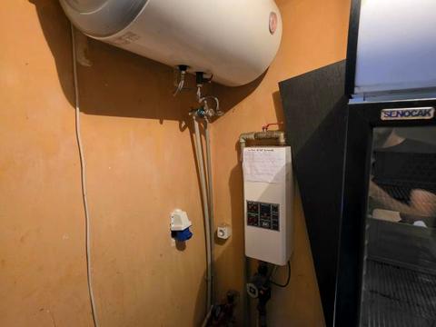 комерційна за адресою Пасічна вул., 38