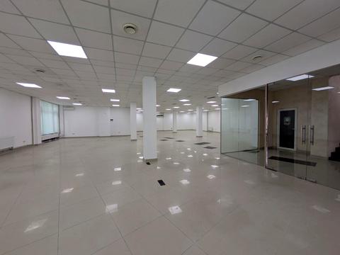 комерційна за адресою Тичини вул., 7