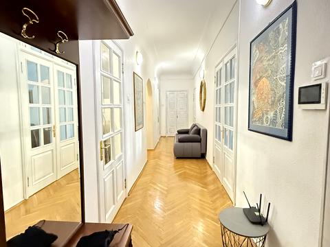 квартира по адресу Институтская ул., 16