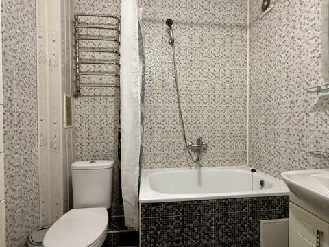 квартира за адресою Олександра Довженка вул., 1а