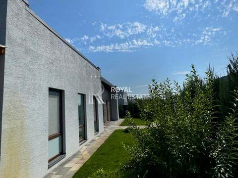 дом по адресу Апрельская ул., 1