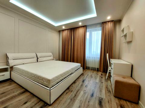 квартира по адресу Академика Глушкова просп., 9-В