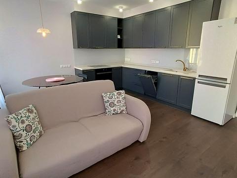 квартира за адресою Регенераторна вул., 4