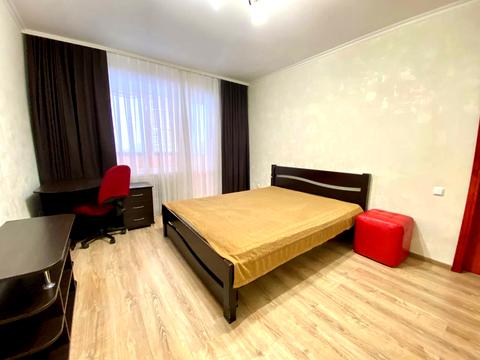 квартира за адресою Романа Шухевича вул. (Курчатова), 7/1