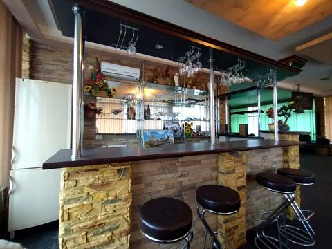 комерційна за адресою Конституційна вул., 15