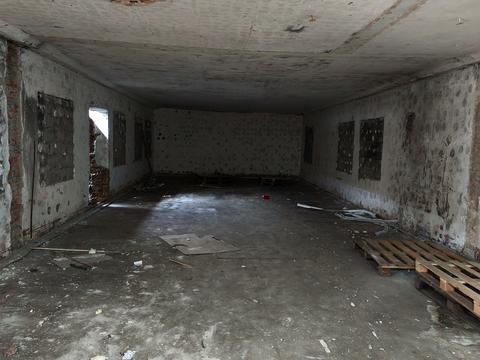 комерційна за адресою Вознесенська, 2б