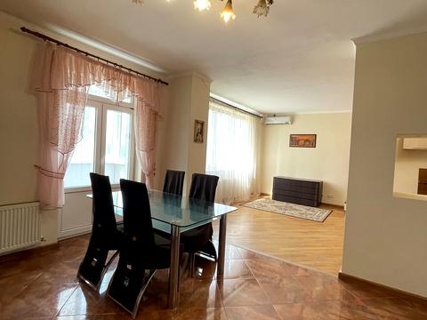 квартира по адресу Раисы Окипной ул., 8