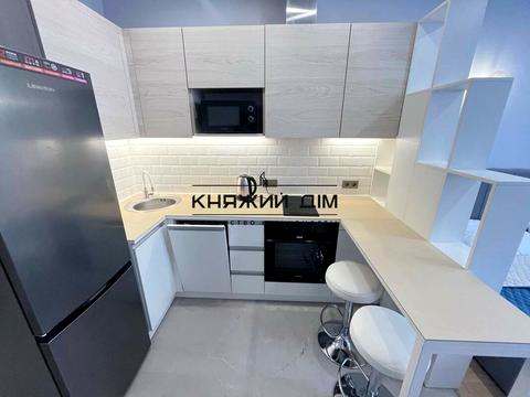 квартира за адресою Дніпровська набережна вул., 17В