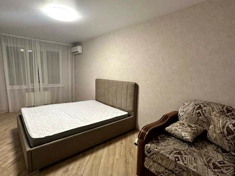 квартира за адресою Василя Симоненка вул., 105