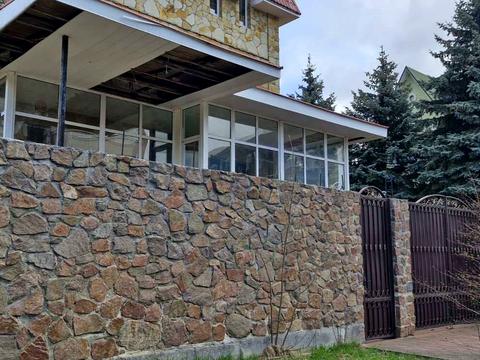 комерційна за адресою Вишнева, 68