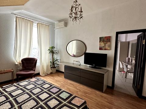 будинок за адресою Академіка Кащенка вул.