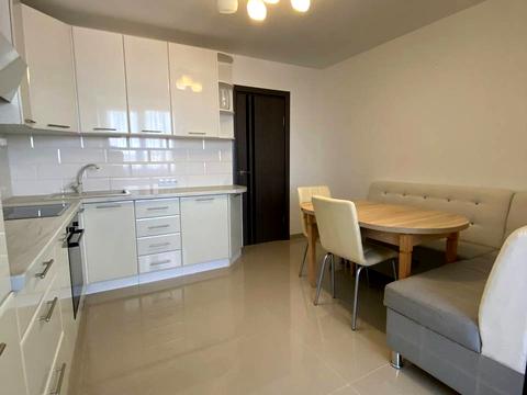 квартира за адресою Крайна вул., 1А