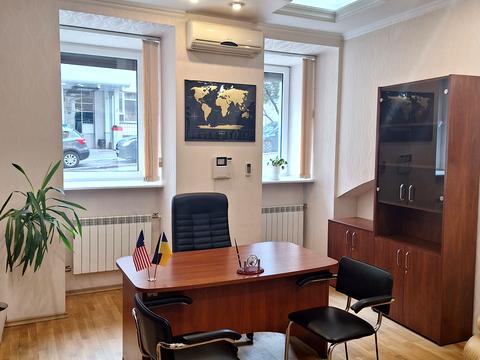 комерційна за адресою Конинського, 60