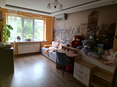 квартира за адресою Патріарха Мстислава Скрипника вул., 15