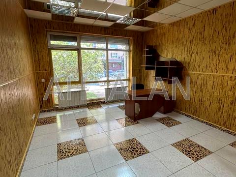 комерційна за адресою Оболонська набережна вул., 15