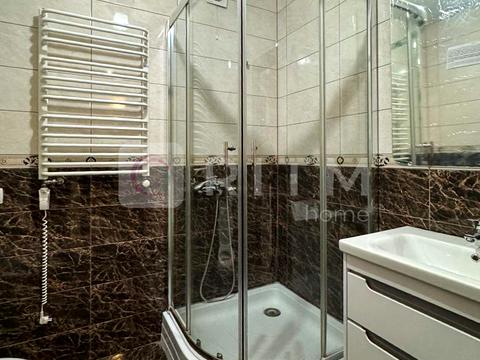 квартира за адресою Хотинська вул., 12