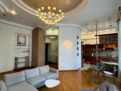 квартира за адресою Михайлівська вул., 19