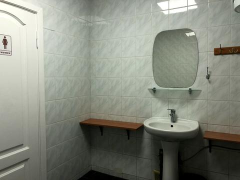 комерційна за адресою Болсуновська, 8