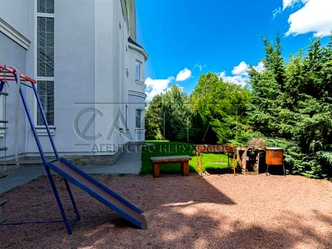 будинок за адресою Лісова