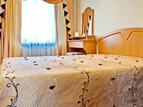 квартира за адресою Генерала Алмазова вул. (Кутузова), 2