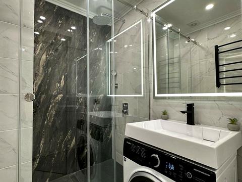 квартира по адресу Комарова, 31