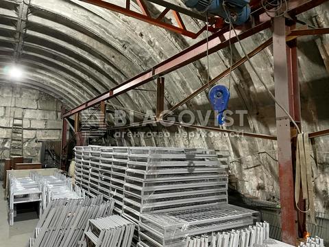 комерційна за адресою Бориспільська вул., 19