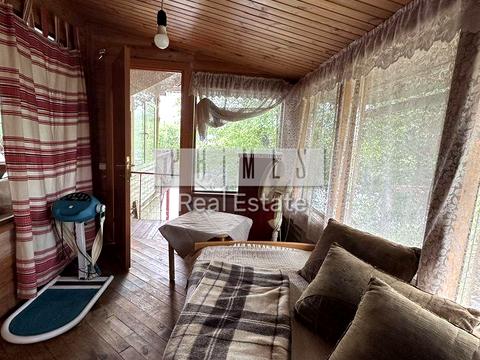 дом по адресу Днепровская набережная ул.