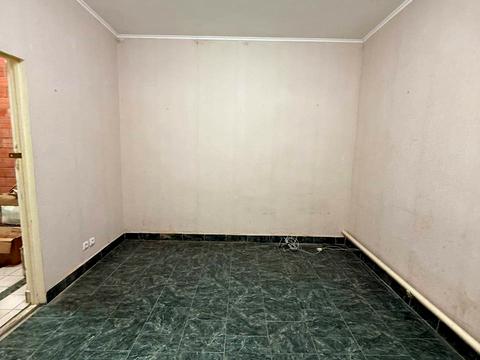 комерційна за адресою Леваневців вул., 10