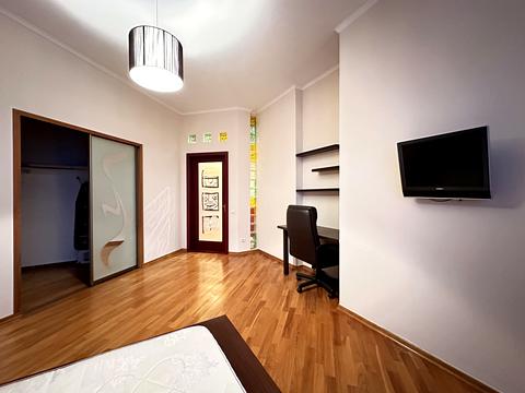 квартира по адресу Молдовская ул. (Молдавская), 2